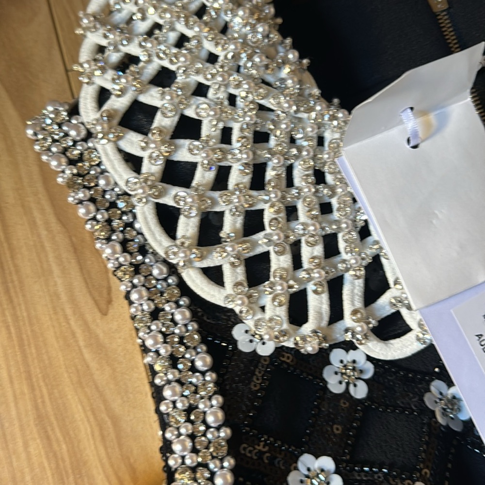 REBECCA VALLANCE Alivia embellished shift dress - Picture 4 of 9